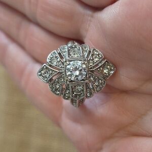 Elegant Art Deco Style Ring